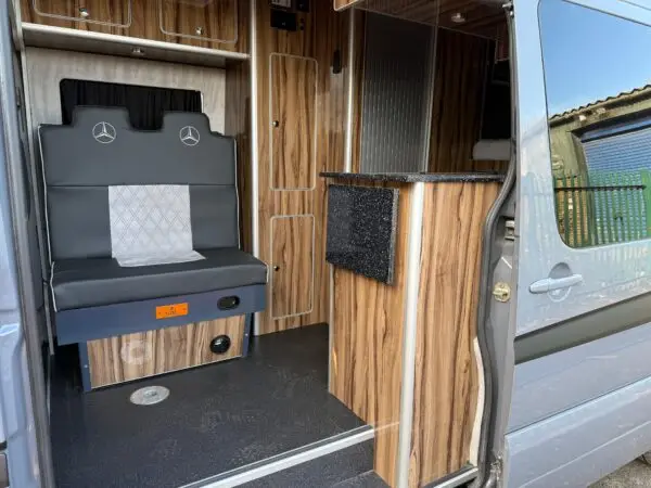 VAL 900 SIDE BED